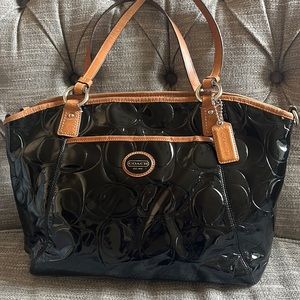 Pretty Coach patent leather purse